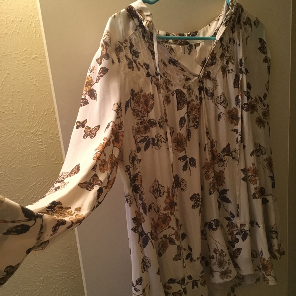 Beautiful FREE PEOPLE tunic top